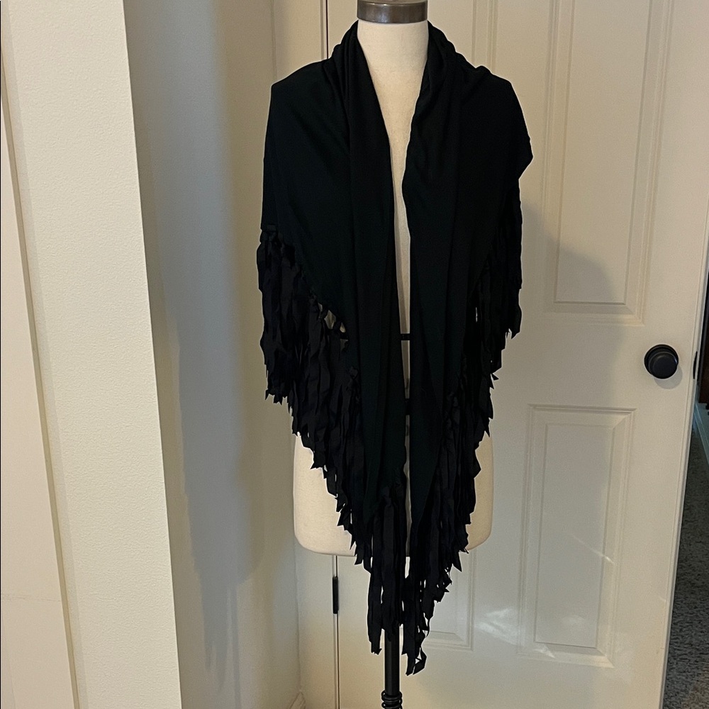 Source Unknown Black Fringe Scarf
